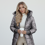 Aurora™ | Elegante cappotto invernale con cappuccio e imbottitura